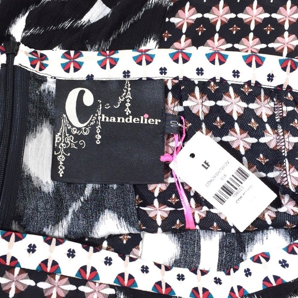 LF x Chandelier Black White Boho Floral Shorts 10 - Picture 6 of 6